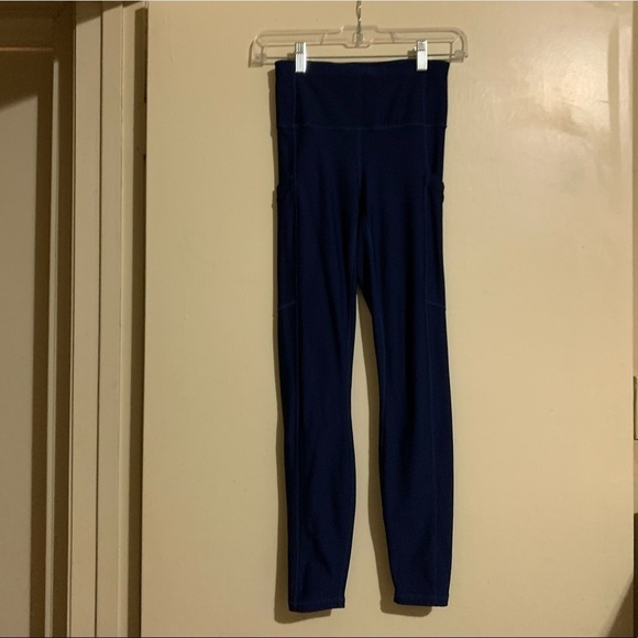 Fabletics  High Waisted Cold Weather Pocket Navy Leggings. - Picture 9 of 10